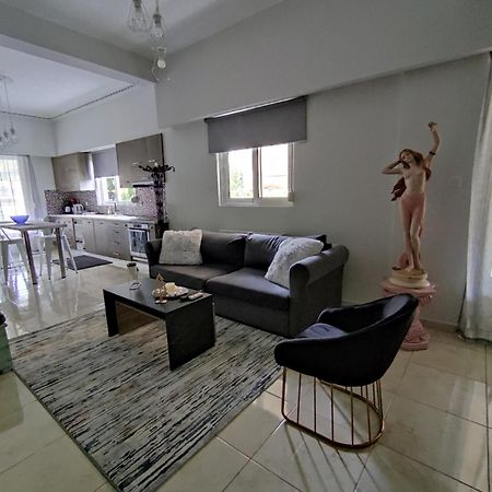 D&D Apartment Pyrgos  Luaran gambar