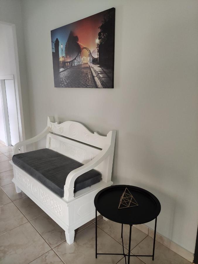 D&D Apartment Pyrgos  Luaran gambar